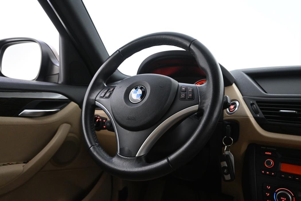 BMW X1 2011