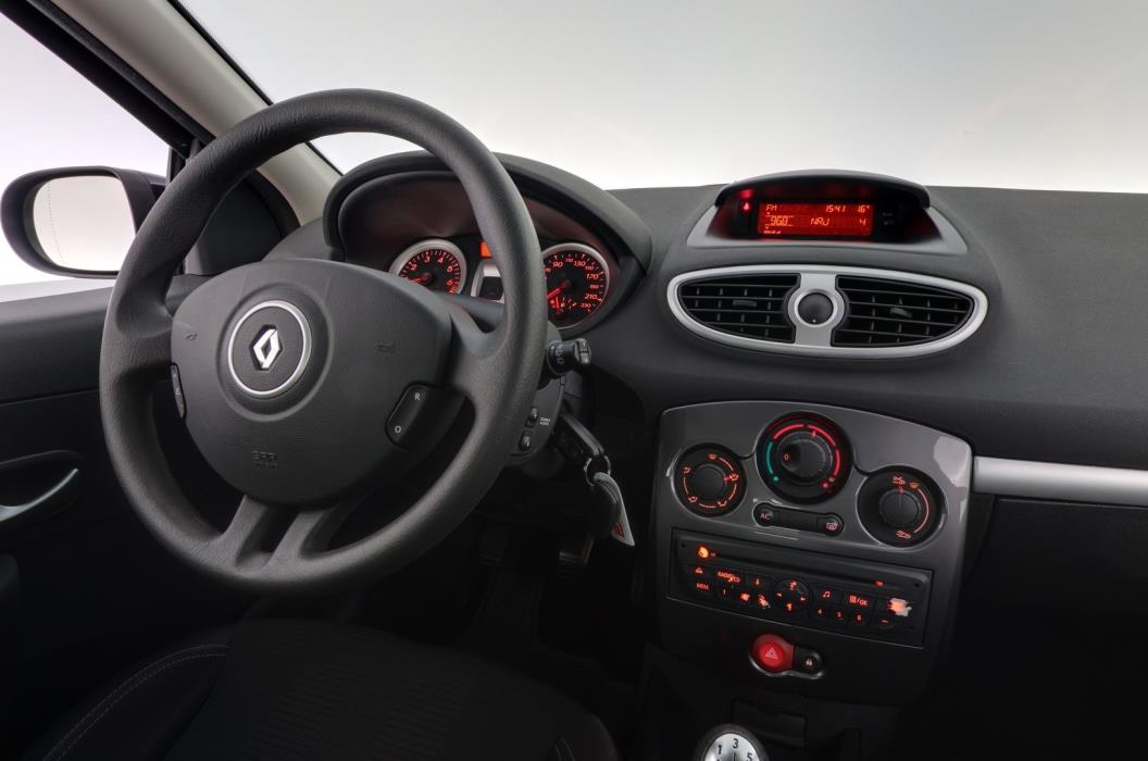 RENAULT Clio 2012