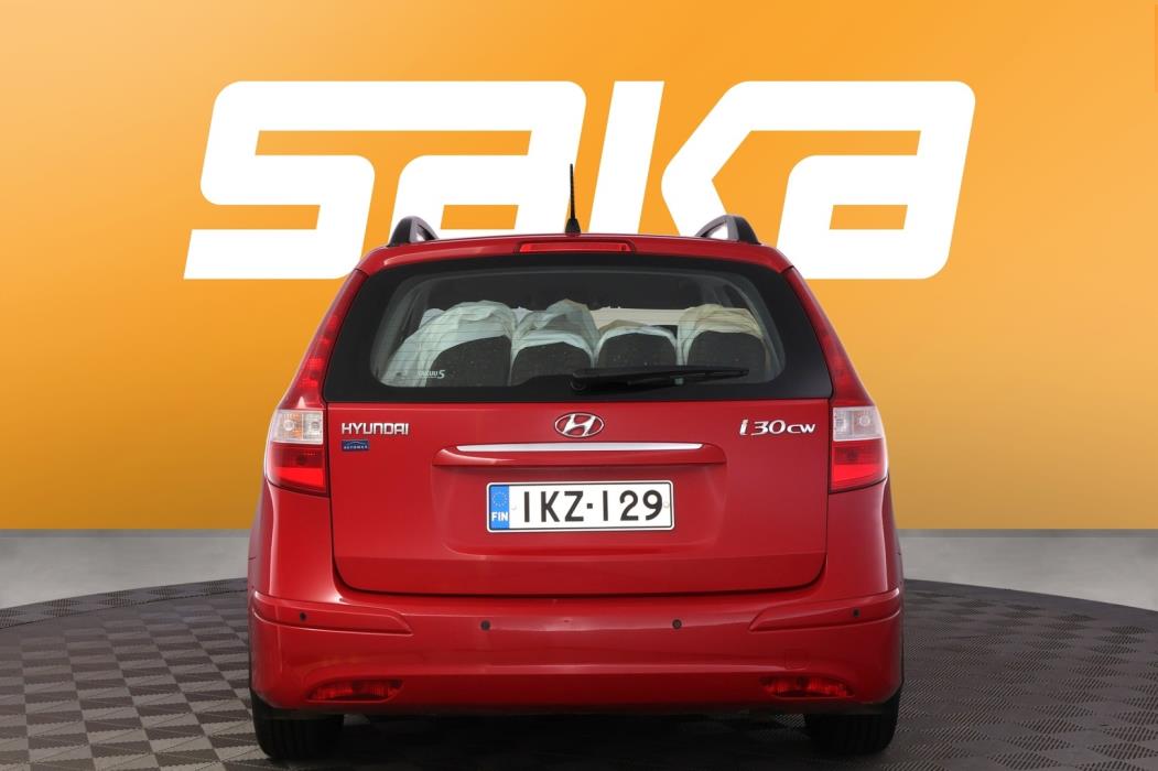 HYUNDAI i30 2011