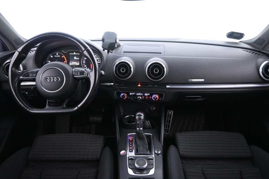 AUDI A3 2015