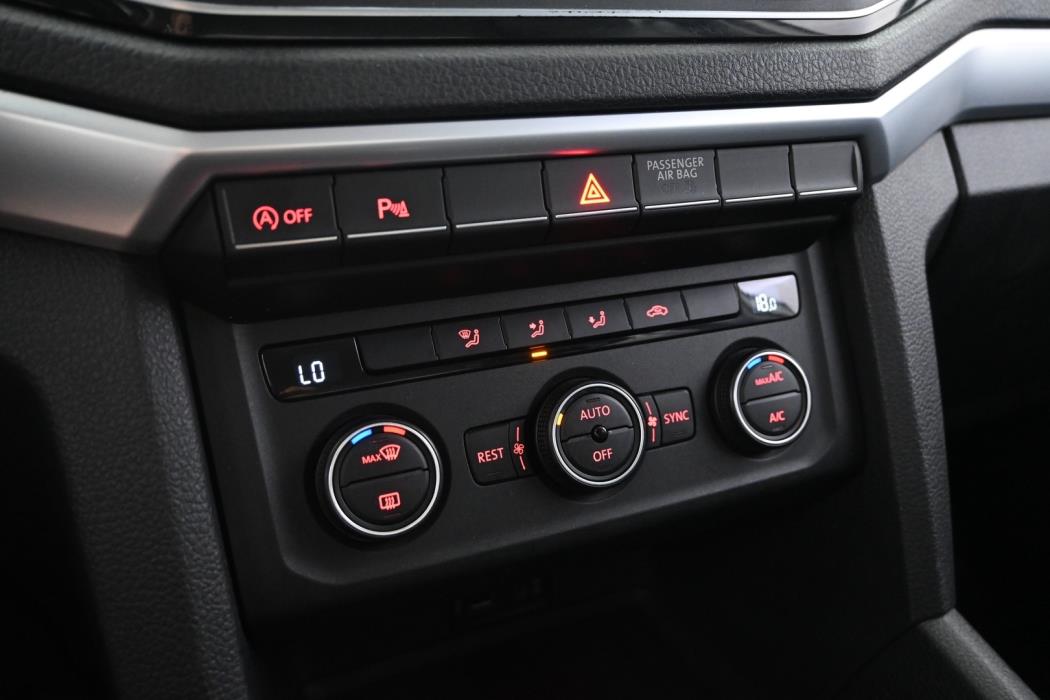 VOLKSWAGEN Amarok 2017