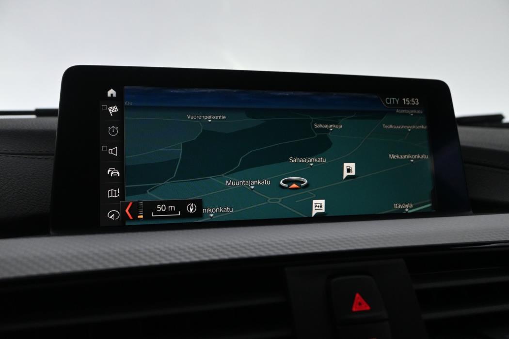 BMW 318 2019