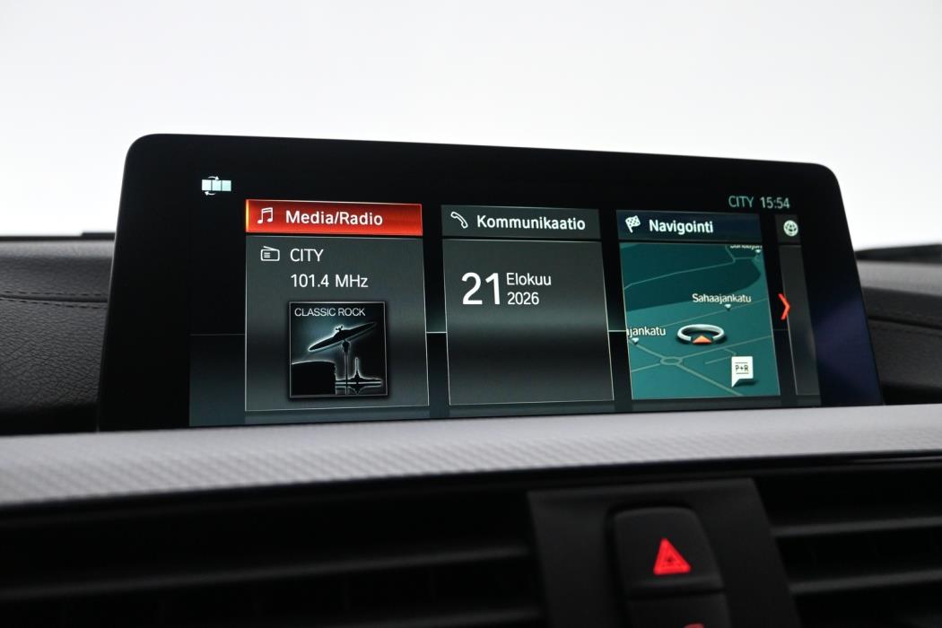 BMW 318 2019