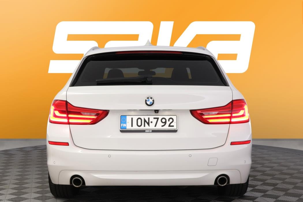 BMW 518 2019