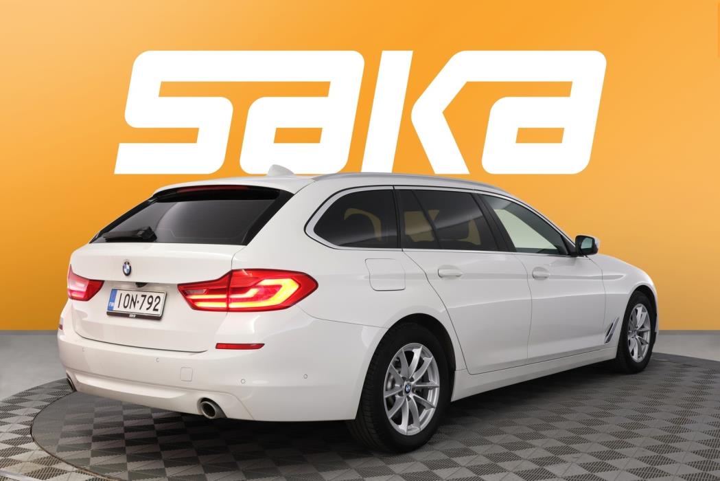 BMW 518 2019