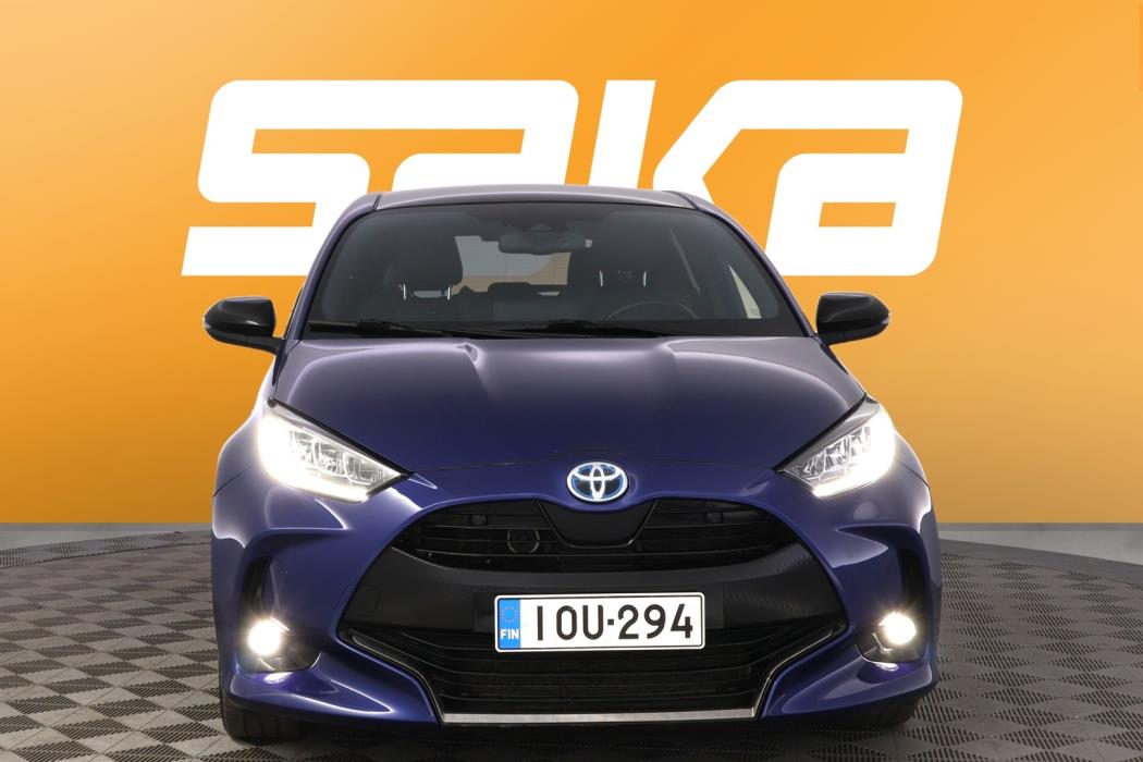TOYOTA Yaris 2021