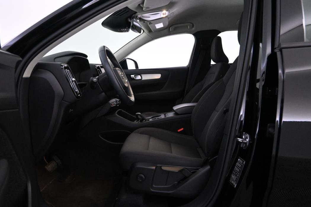 VOLVO XC40 2022
