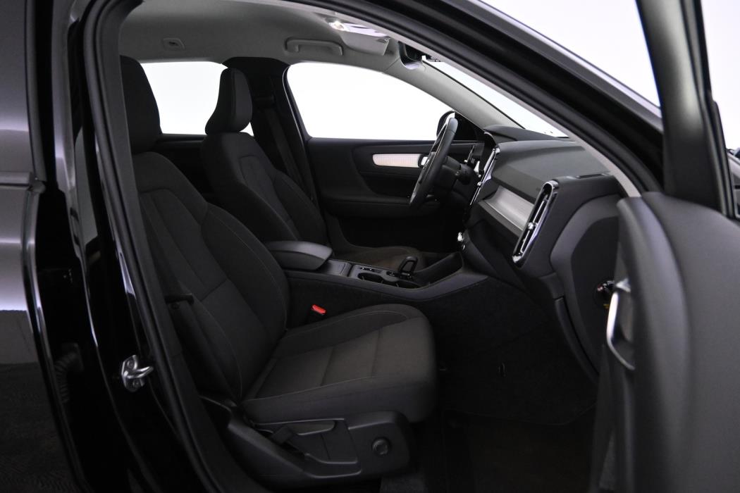 VOLVO XC40 2022