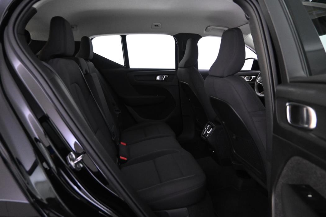 VOLVO XC40 2022