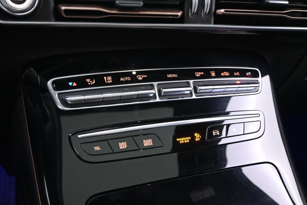 MERCEDES-BENZ EQC 2020