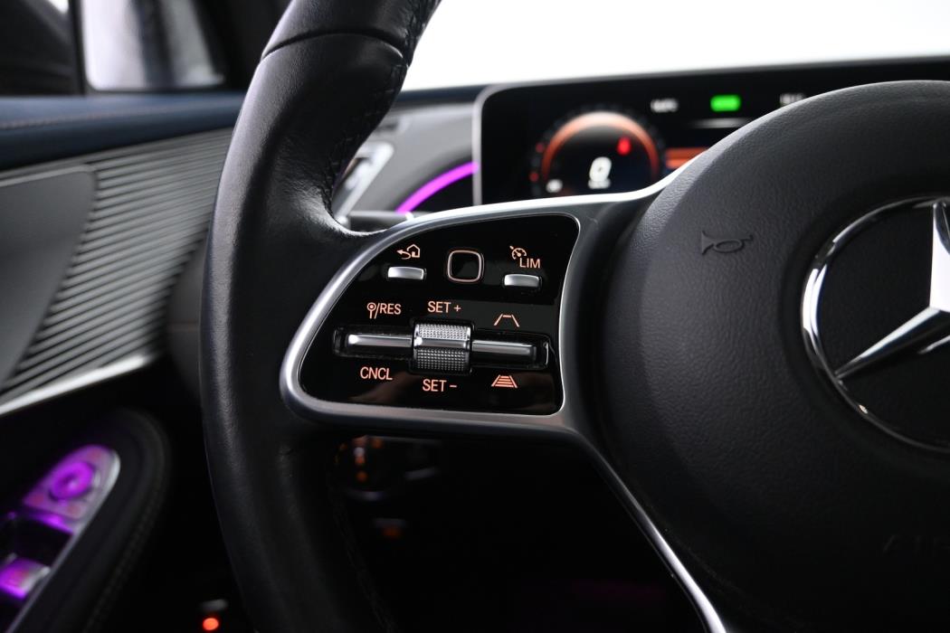 MERCEDES-BENZ EQC 2020