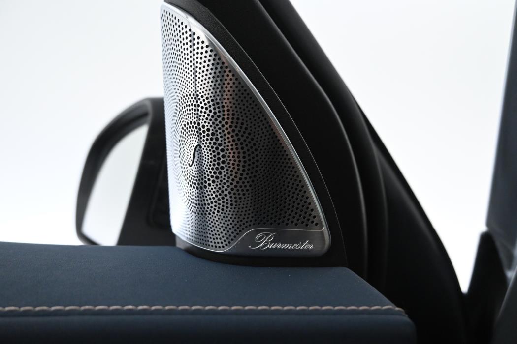 MERCEDES-BENZ EQC 2020