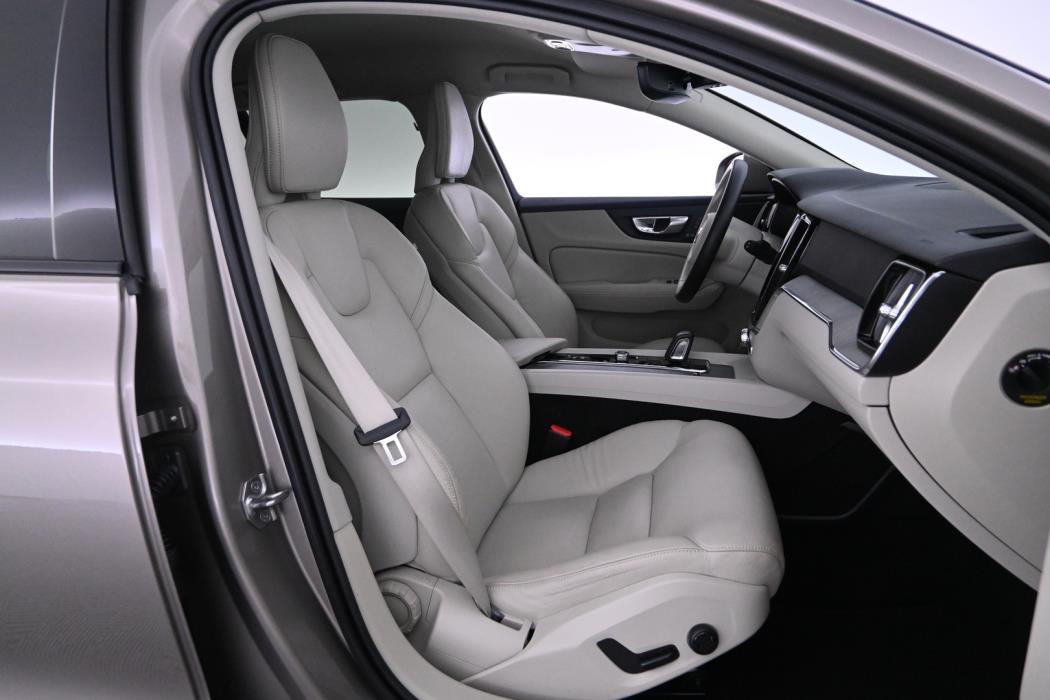 VOLVO V60 Cross Country 2021