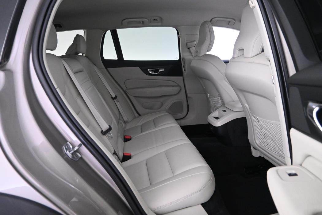 VOLVO V60 Cross Country 2021