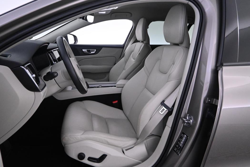 VOLVO V60 Cross Country 2021