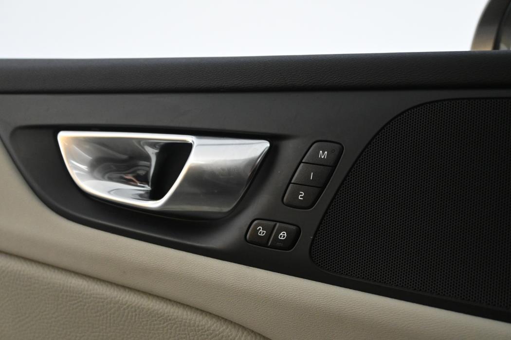 VOLVO V60 Cross Country 2021