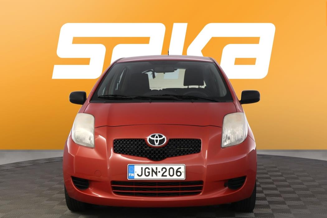 TOYOTA Yaris 2007
