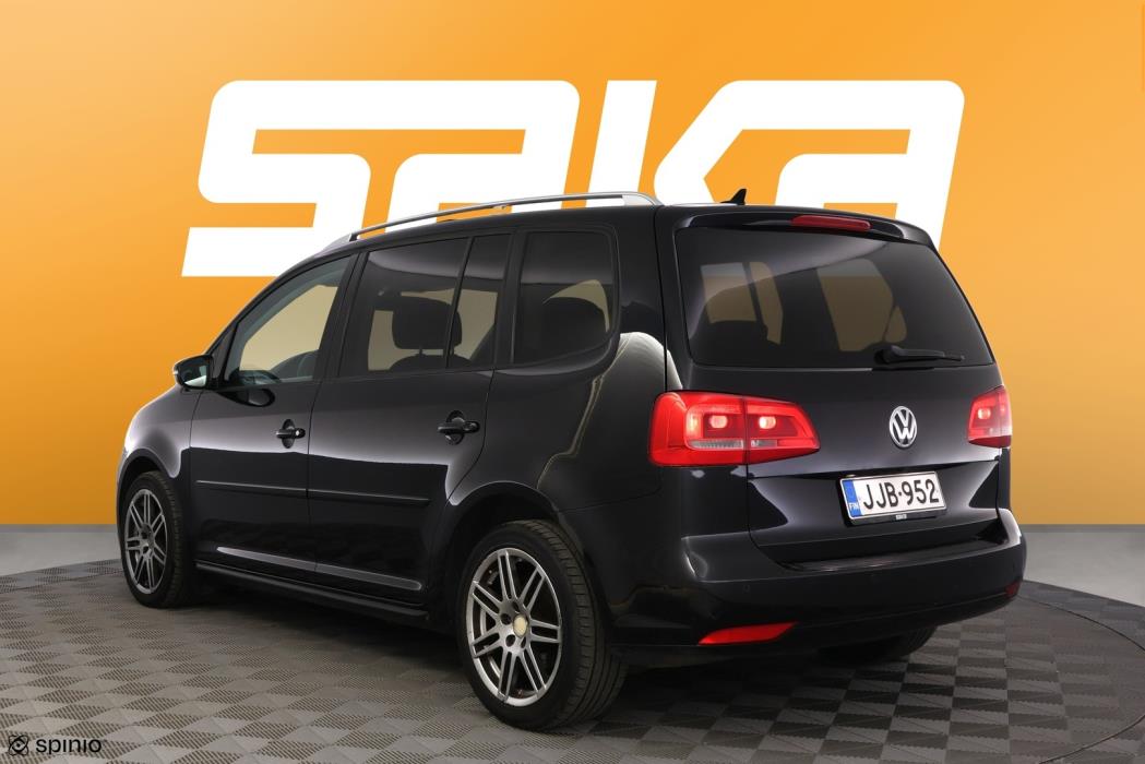 VOLKSWAGEN Touran 2014