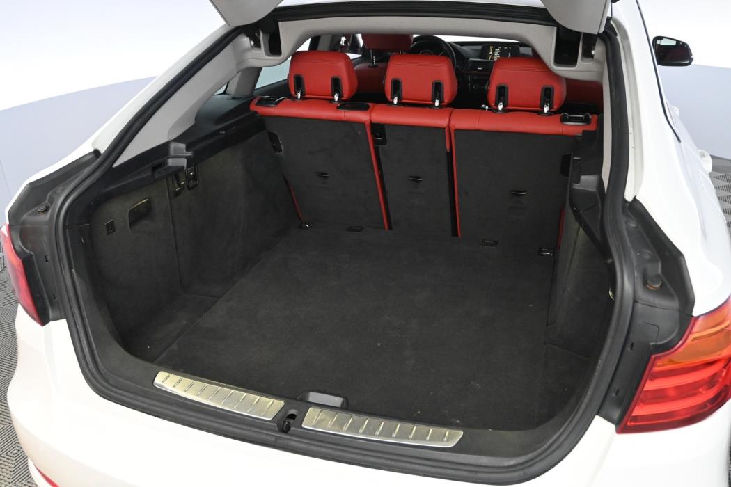BMW 320 Gran Turismo 2014