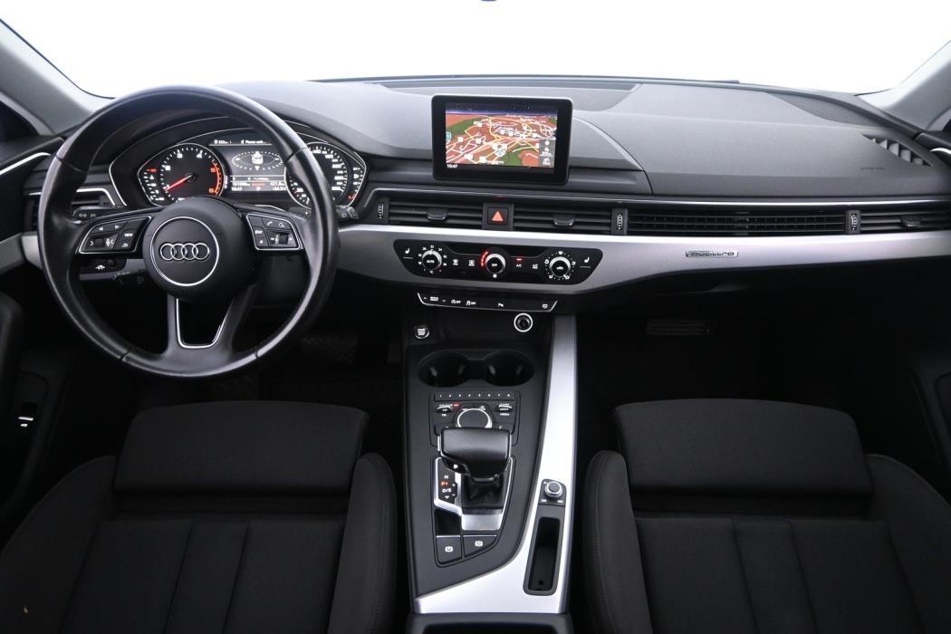 AUDI A4 2016