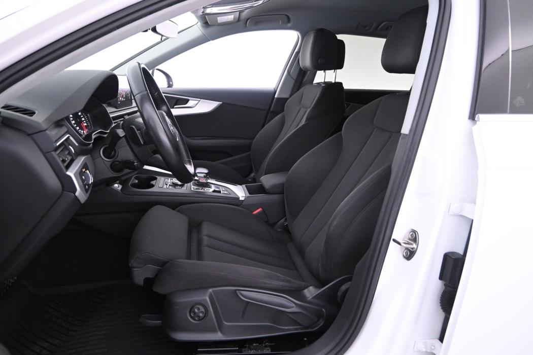 AUDI A4 2016