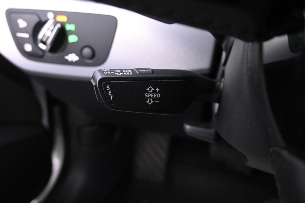 AUDI A4 2016
