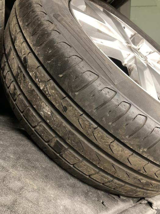 VOLKSWAGEN Touran 2019