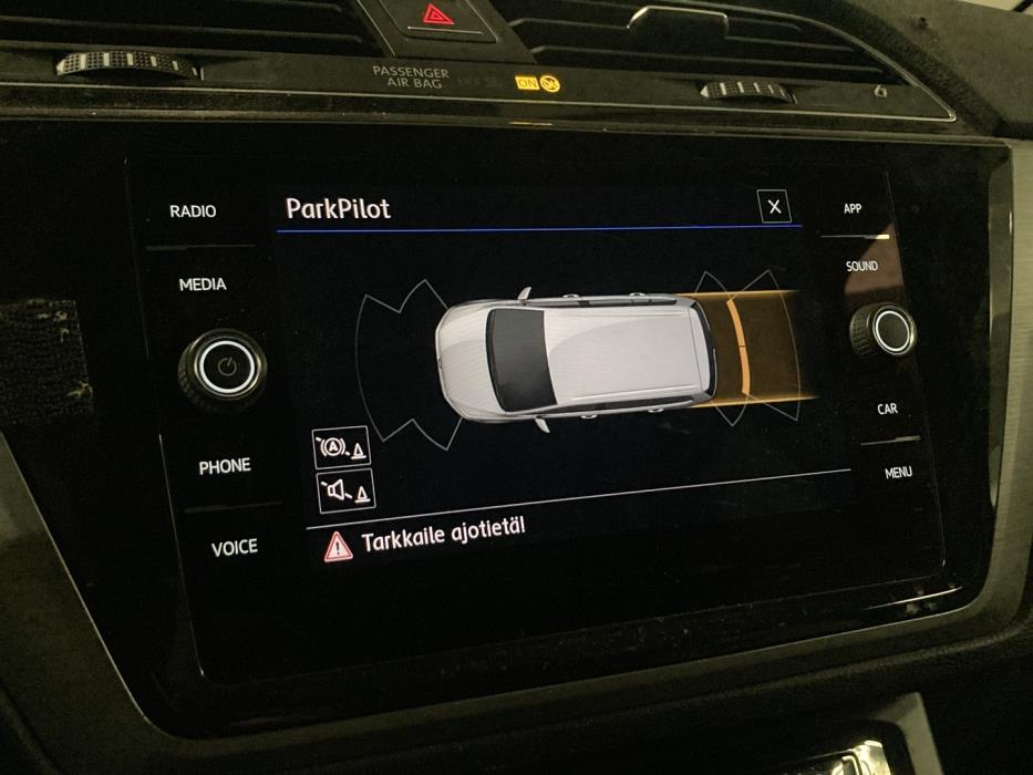 VOLKSWAGEN Touran 2019