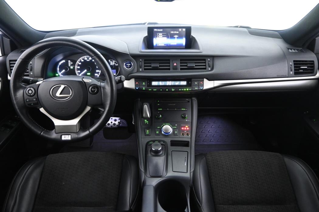 LEXUS CT 2015