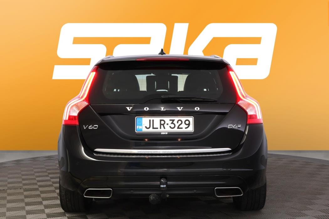 VOLVO V60 2017