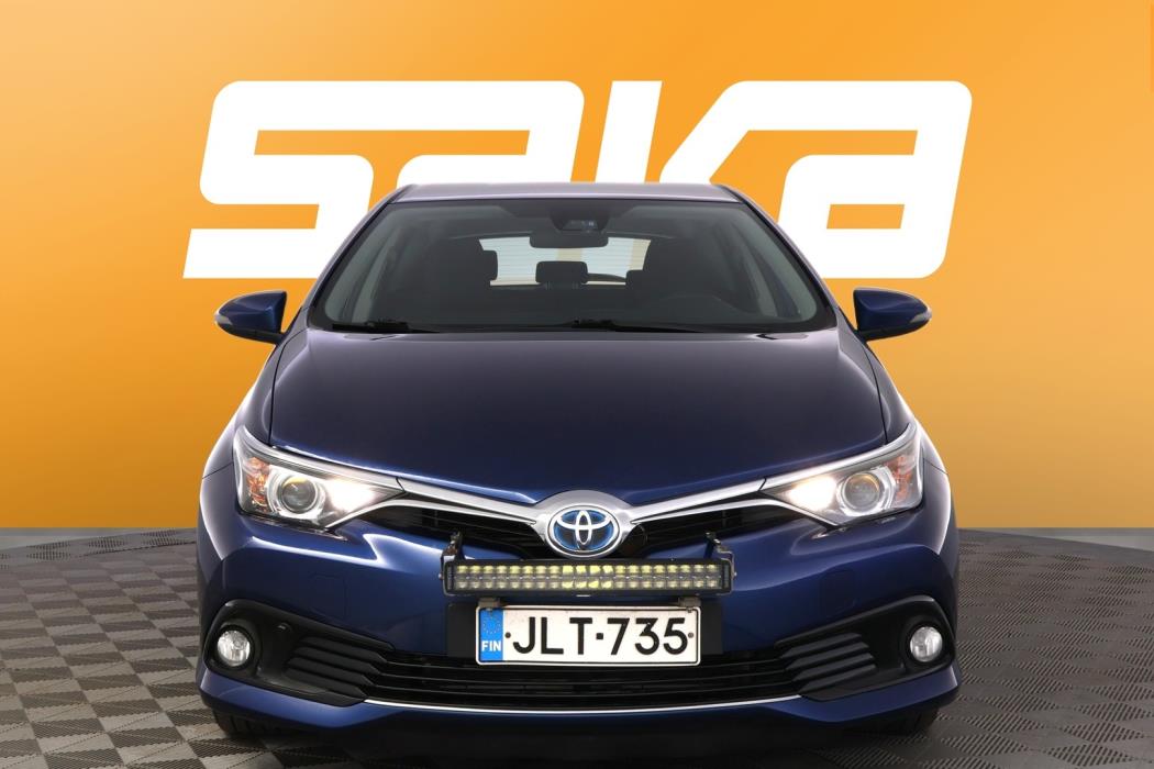 TOYOTA Auris 2017