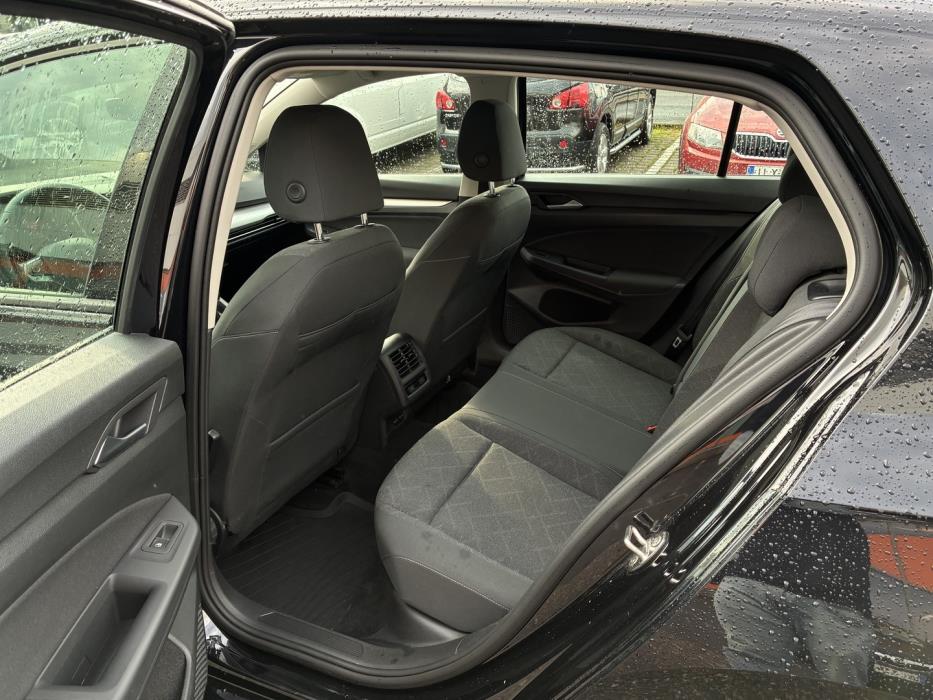 VOLKSWAGEN Golf 2021