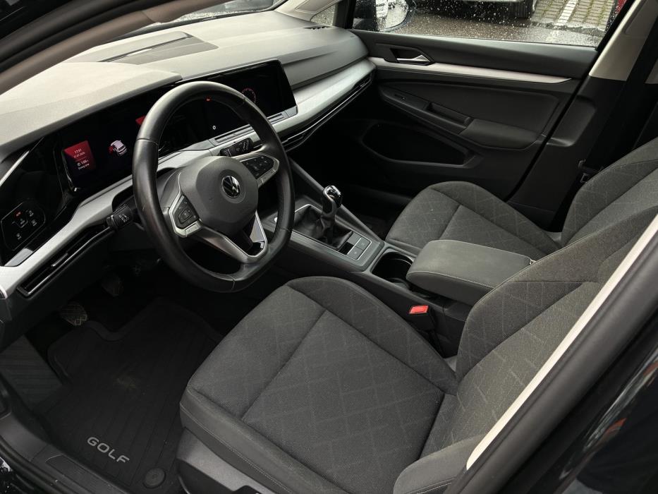 VOLKSWAGEN Golf 2021