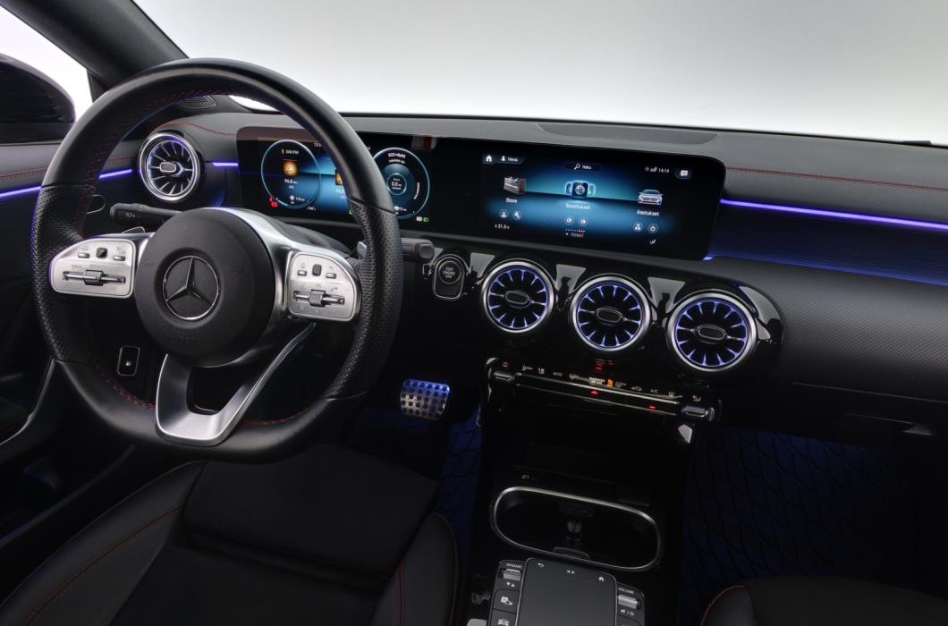 MERCEDES-BENZ CLA 2023
