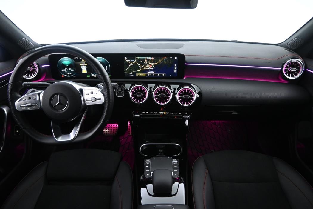 MERCEDES-BENZ CLA 2023