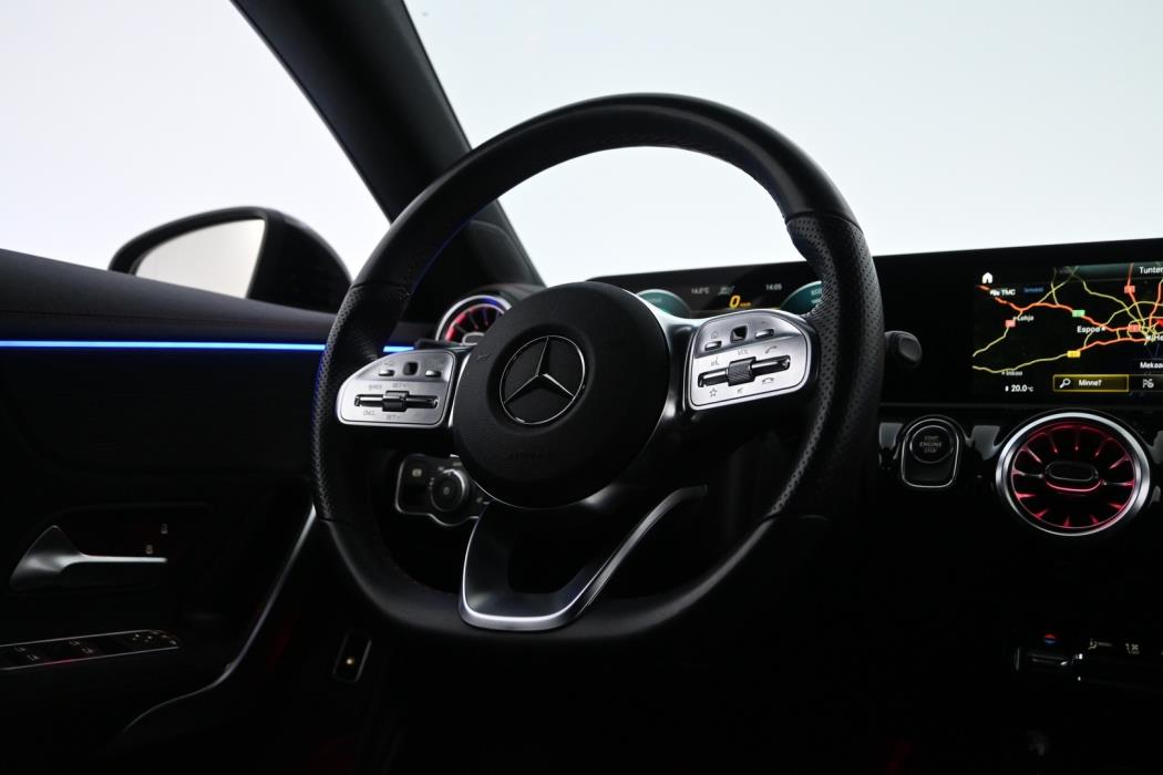 MERCEDES-BENZ CLA 2023