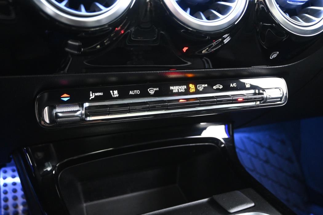 MERCEDES-BENZ CLA 2023