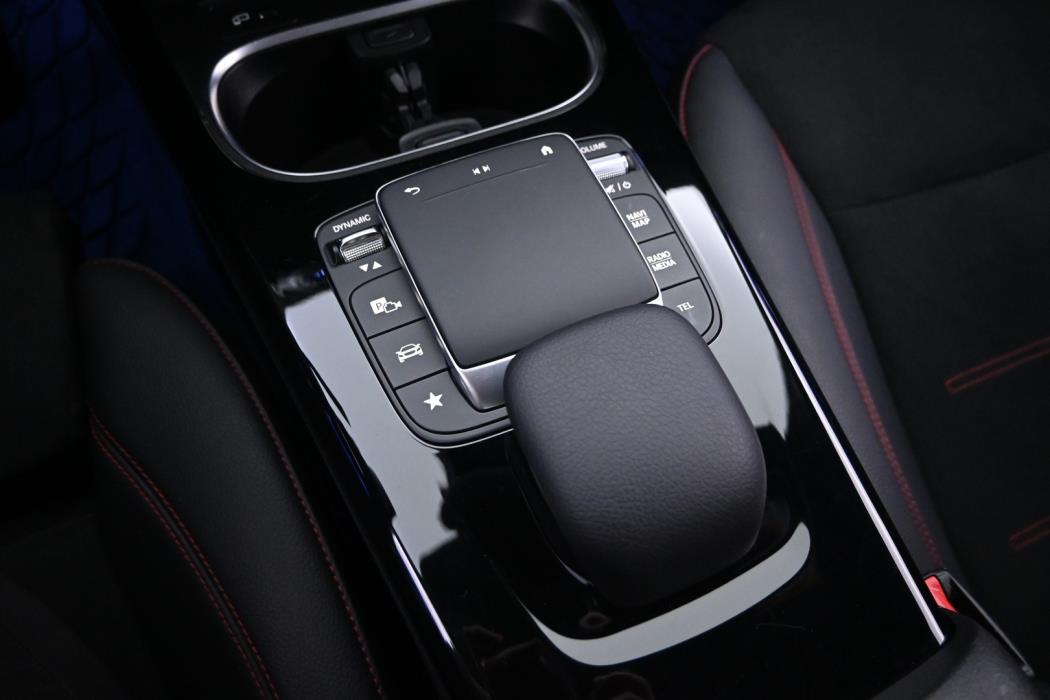 MERCEDES-BENZ CLA 2023