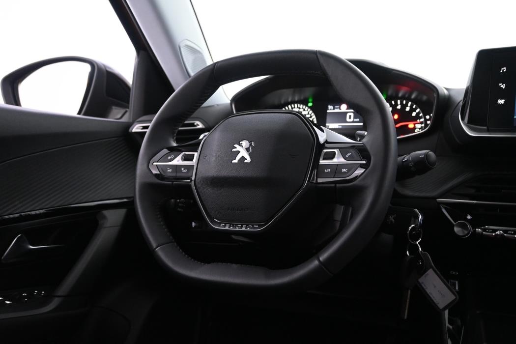 PEUGEOT 2008 2023
