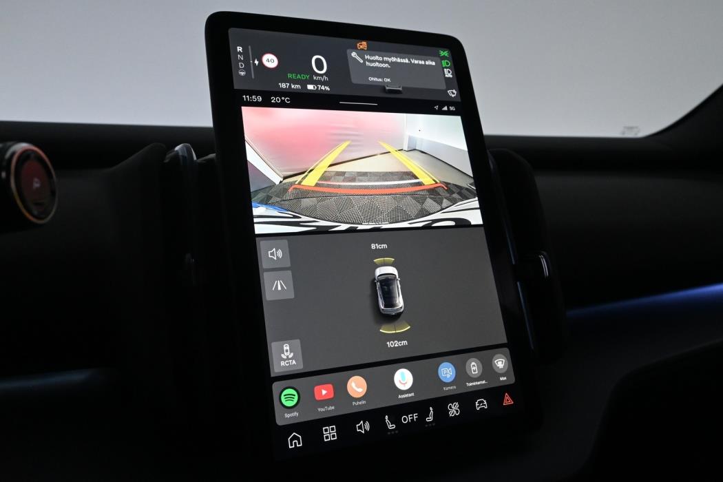 VOLVO EX30 2025