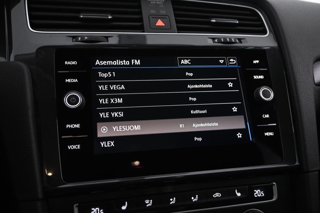 VOLKSWAGEN Golf 2020