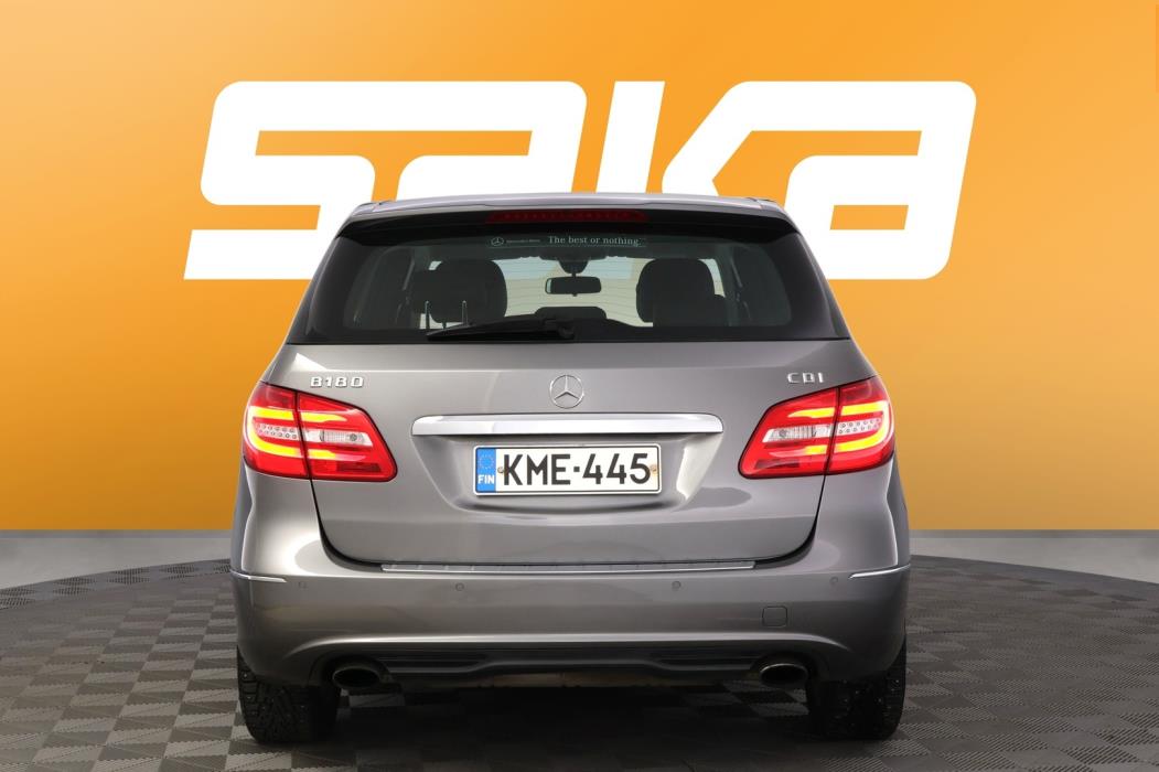 MERCEDES-BENZ B 2013