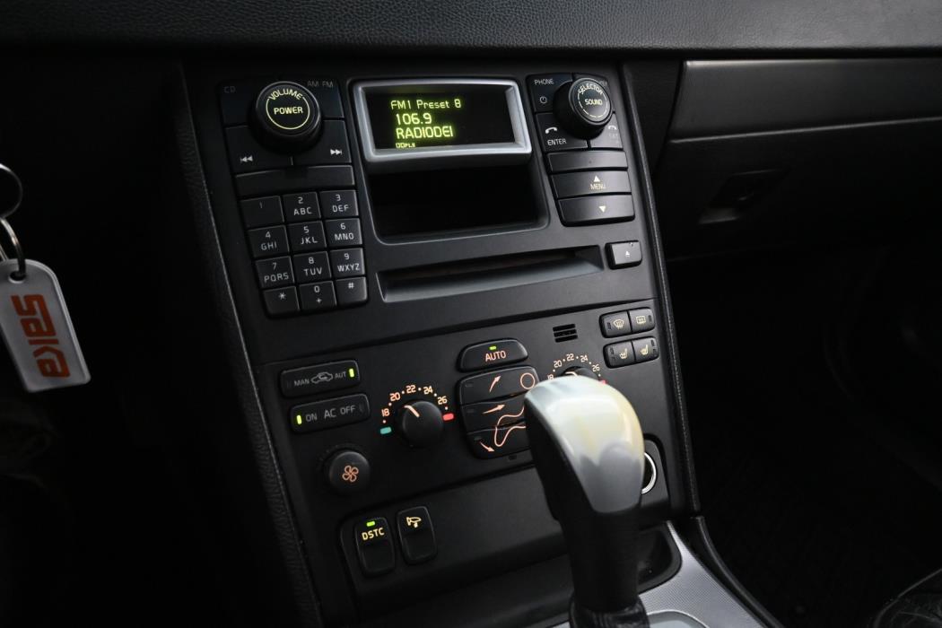 VOLVO XC90 2005