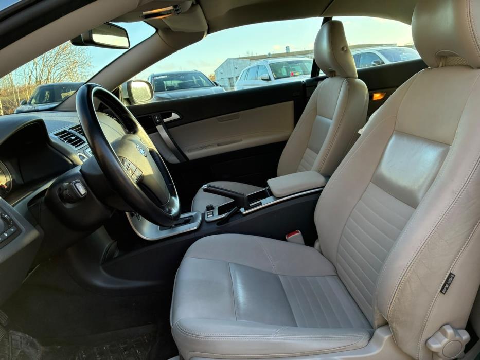 VOLVO C70 2009