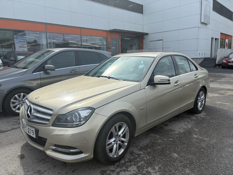 MERCEDES-BENZ C 2012