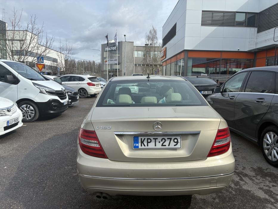 MERCEDES-BENZ C 2012