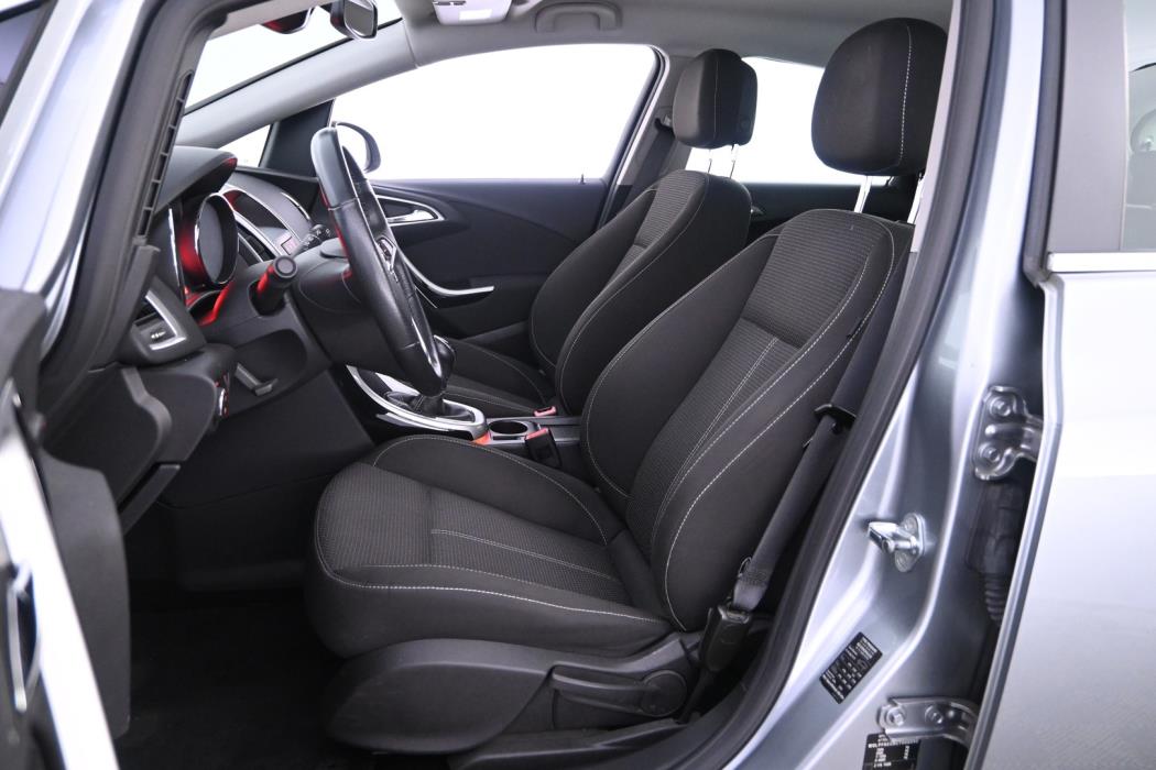 OPEL Astra 2012