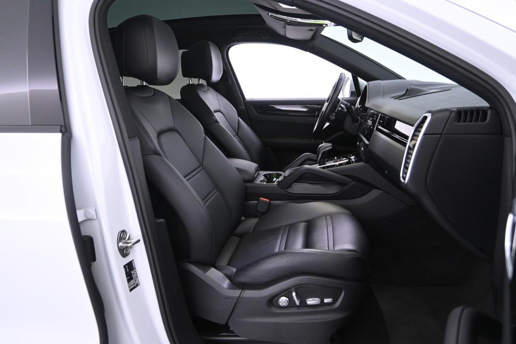 PORSCHE Cayenne 2020