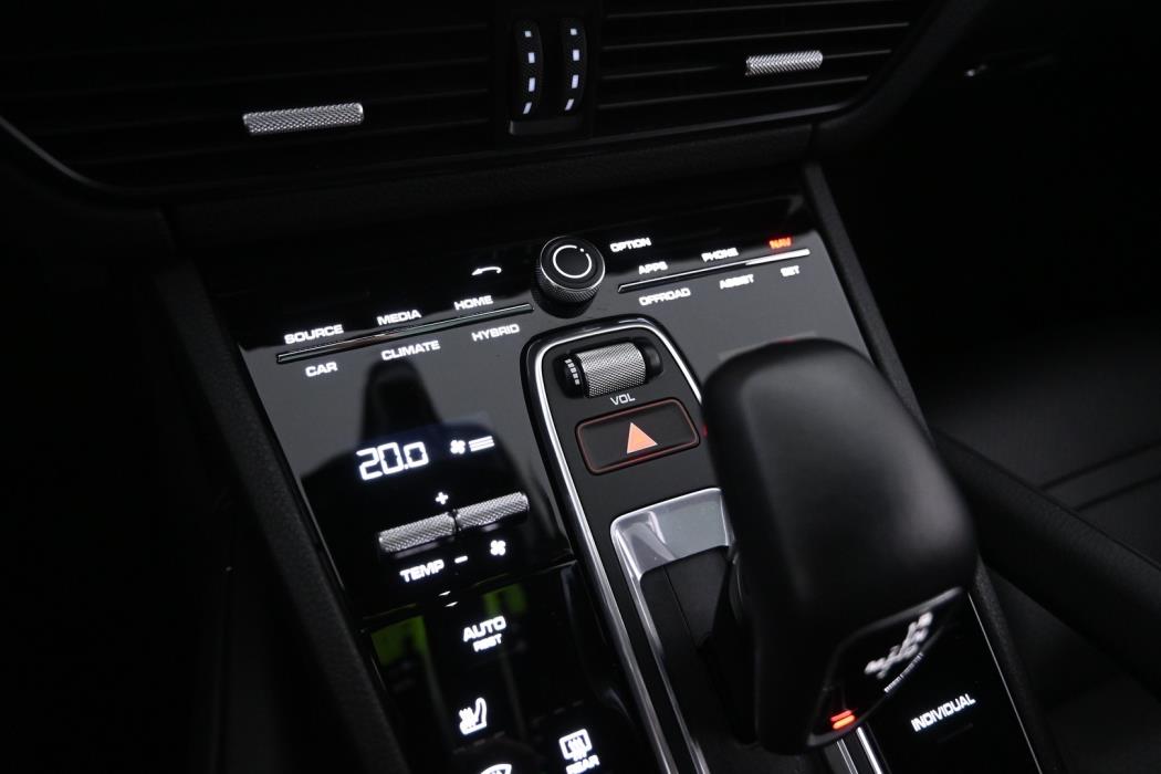 PORSCHE Cayenne 2020