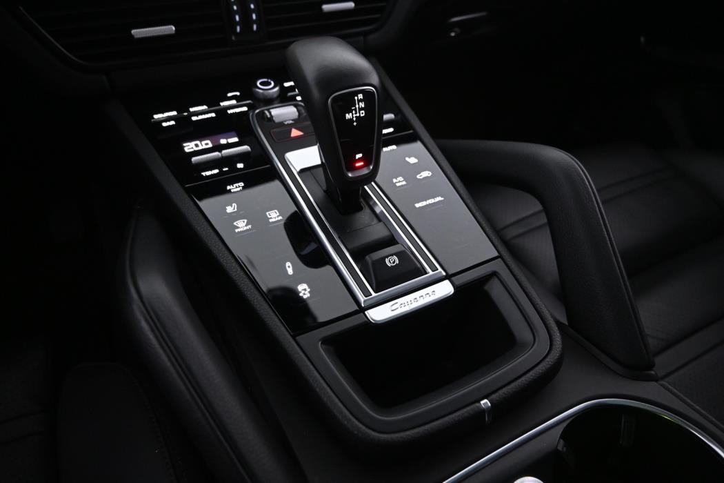 PORSCHE Cayenne 2020